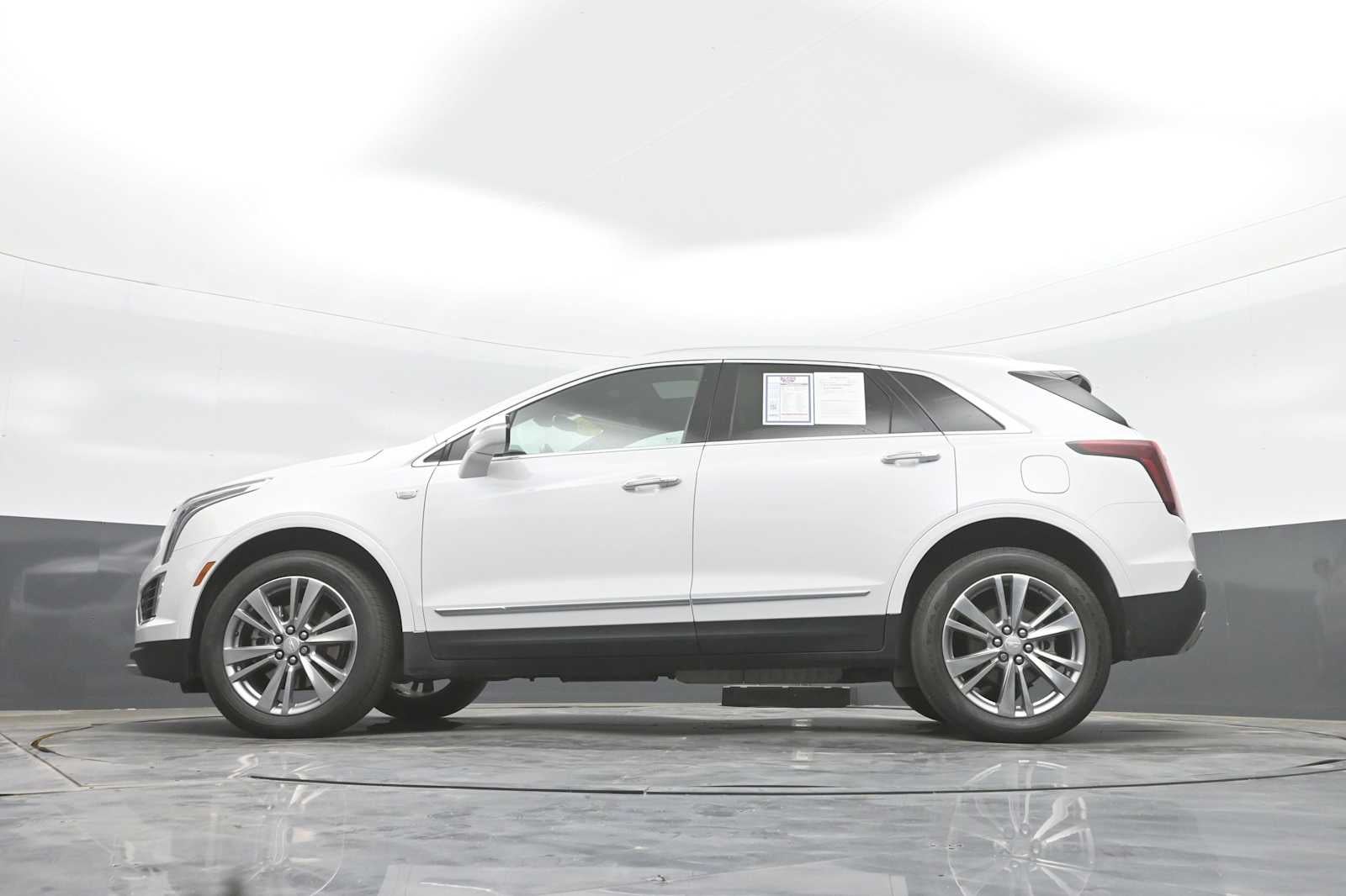 2024 Cadillac XT5 FWD Premium Luxury