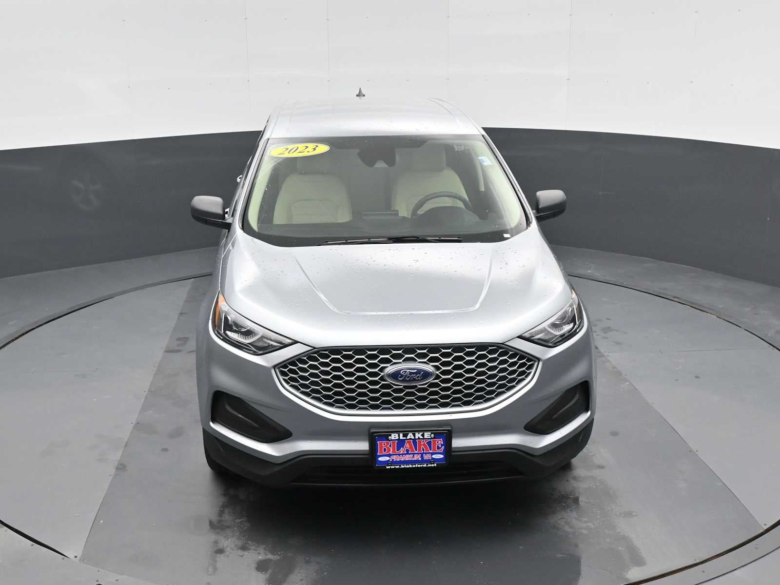 2023 Ford Edge SE