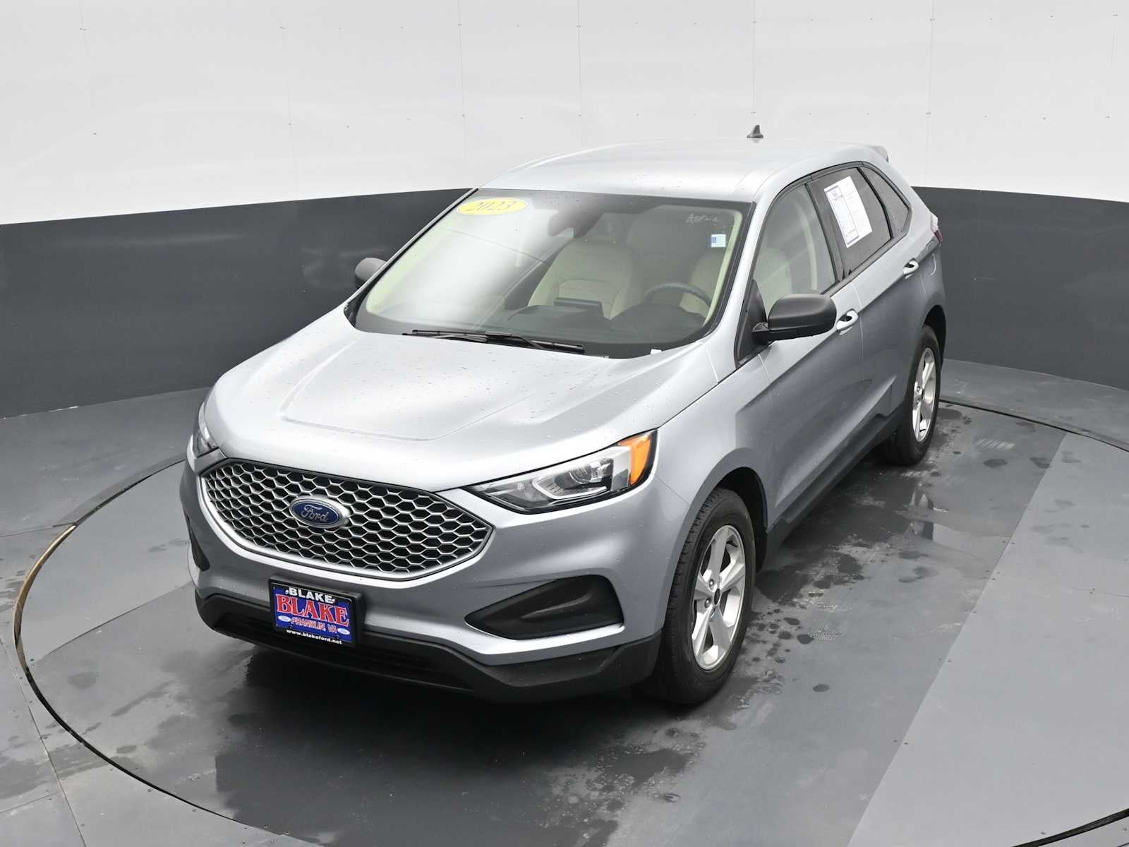 2023 Ford Edge SE