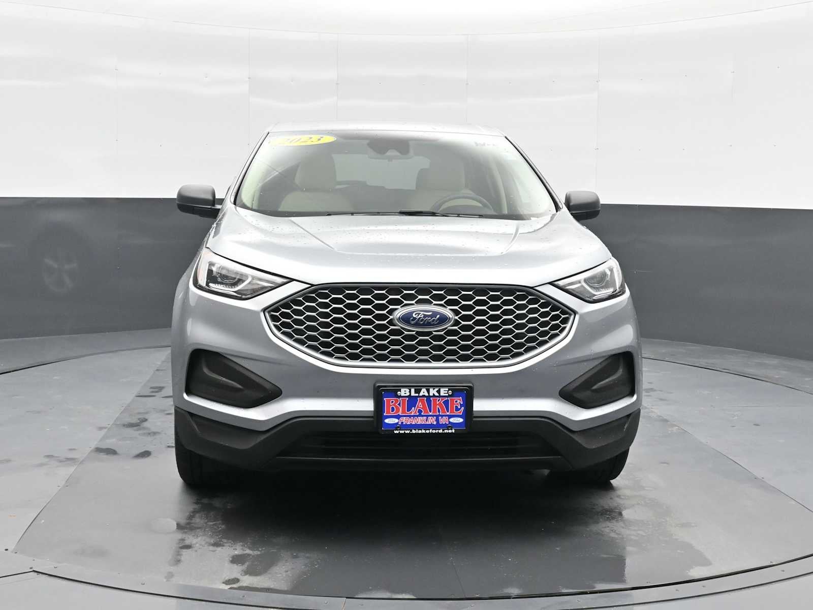2023 Ford Edge SE