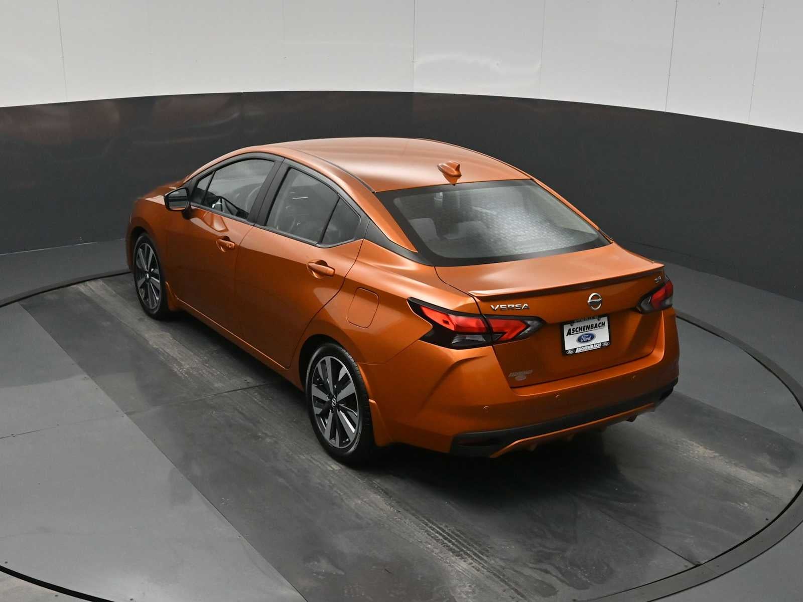 2021 Nissan Versa SR