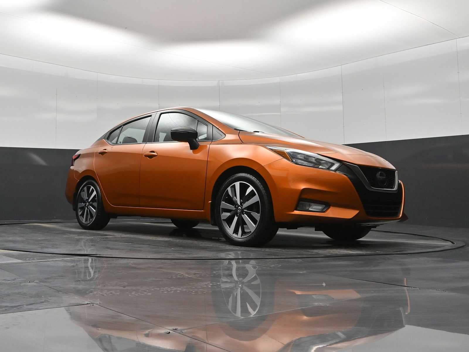 2021 Nissan Versa SR