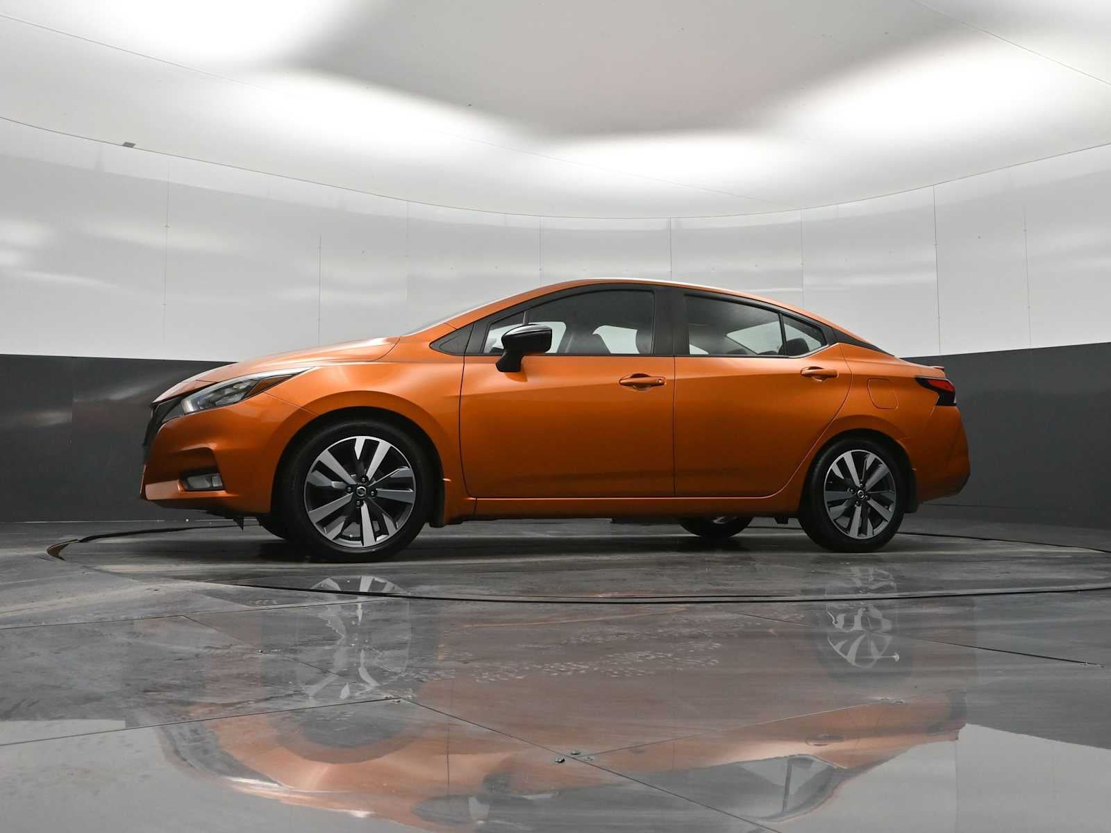 2021 Nissan Versa SR