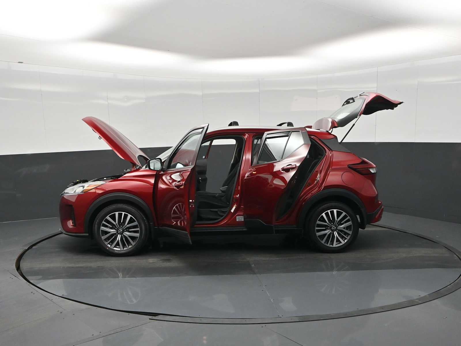 2022 Nissan Kicks SV