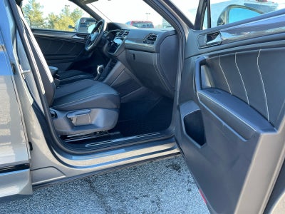 2022 Volkswagen Tiguan SE R-Line Black