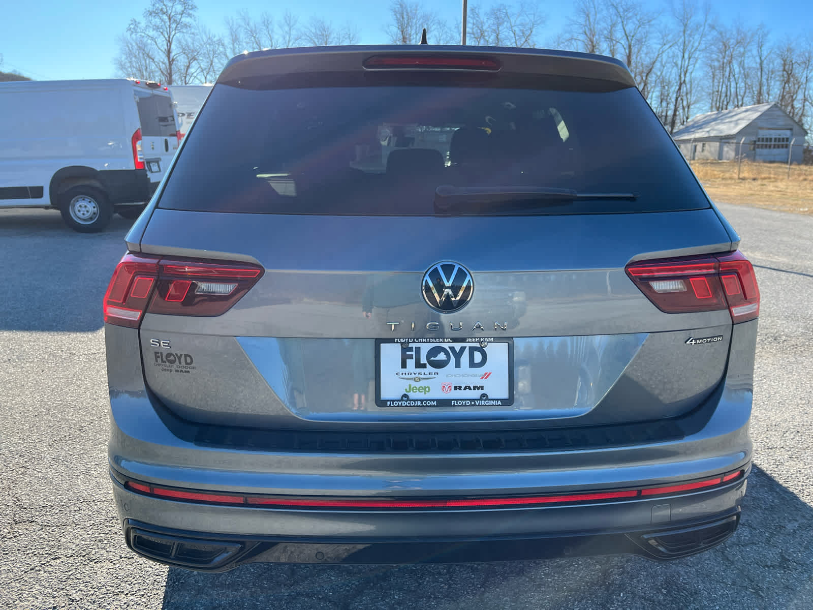 2022 Volkswagen Tiguan SE R-Line Black