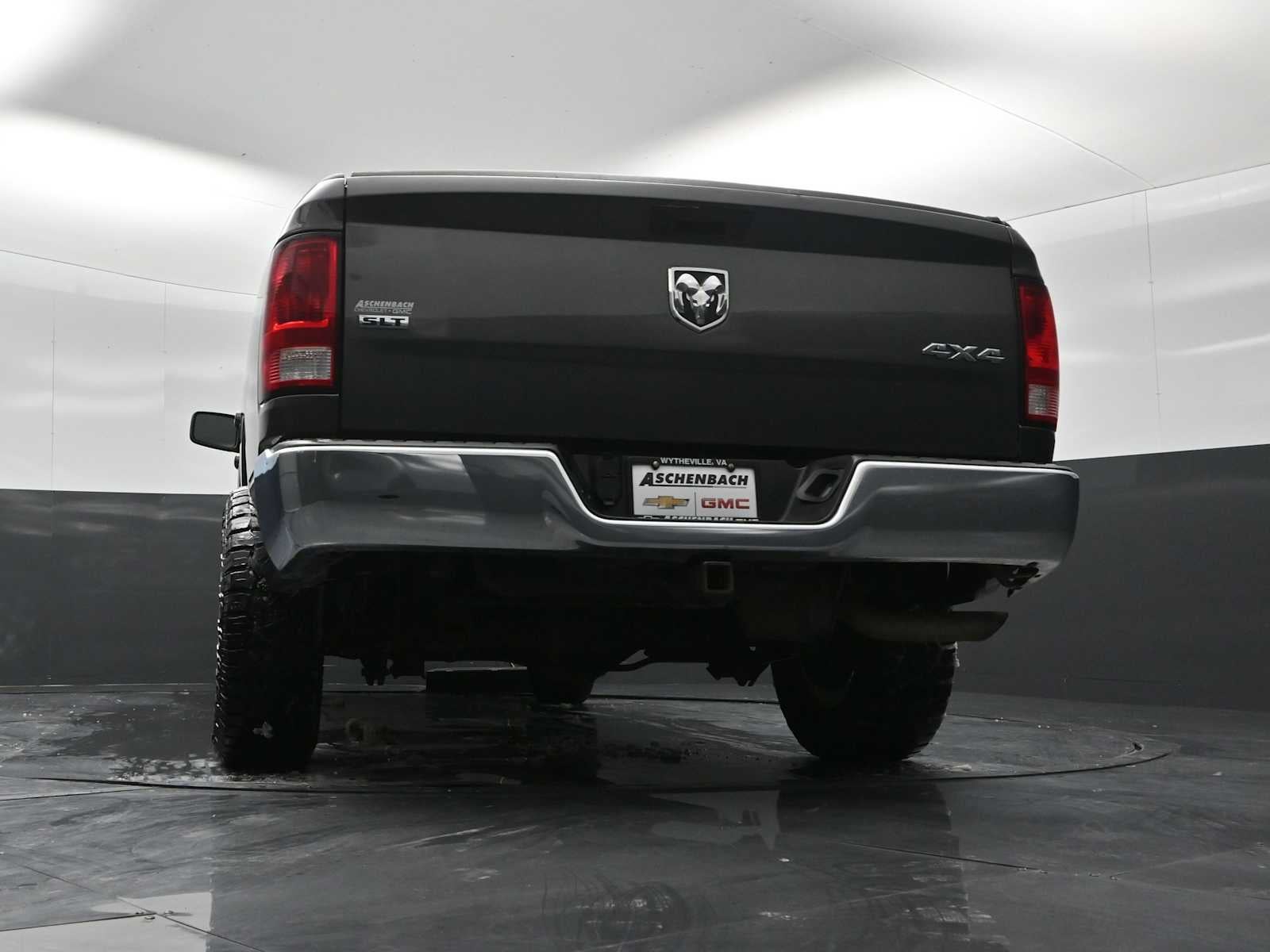 2021 RAM 1500 Classic SLT