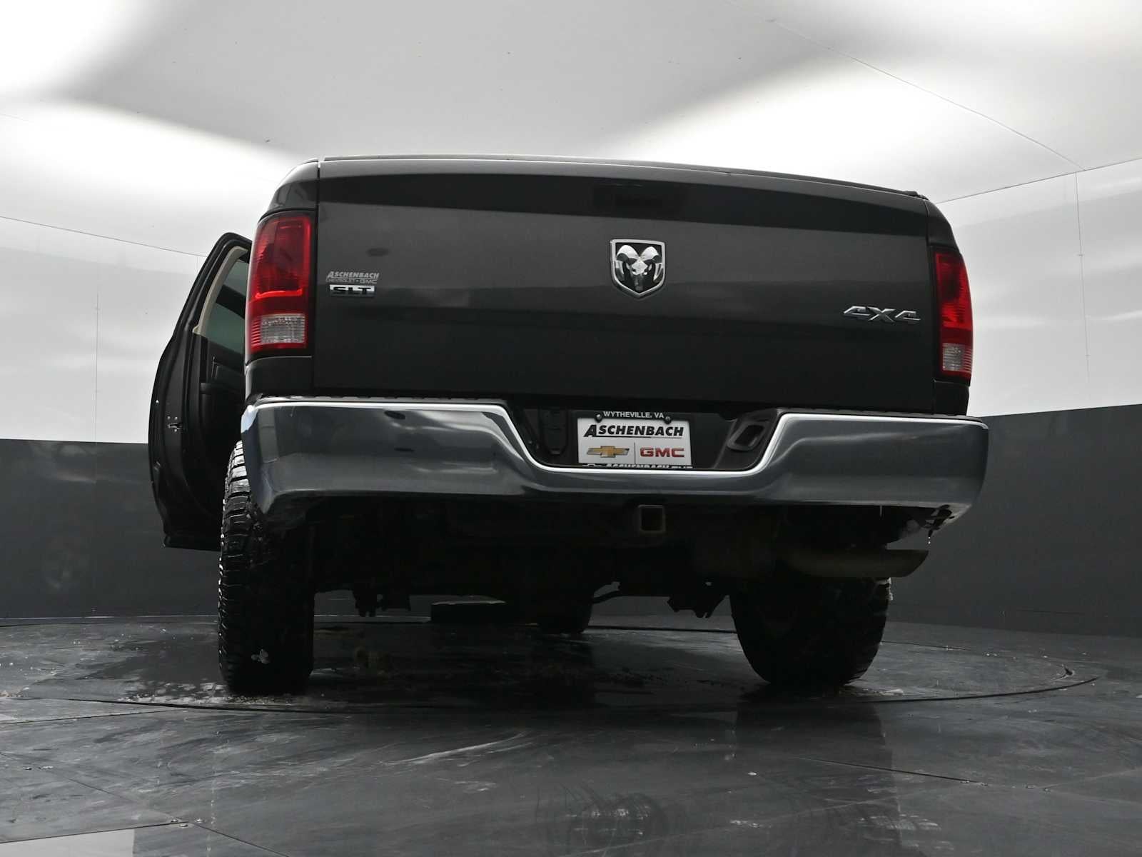 2021 RAM 1500 Classic SLT