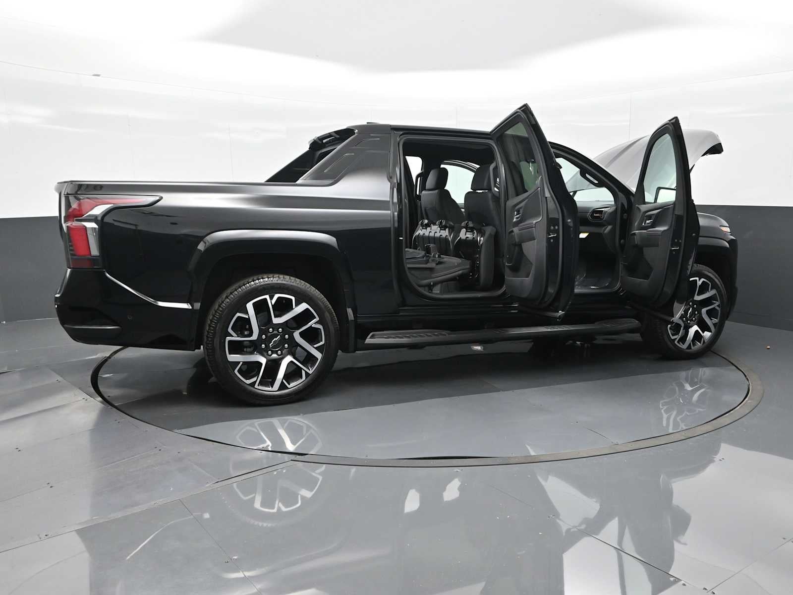 2024 Chevrolet Silverado EV RST