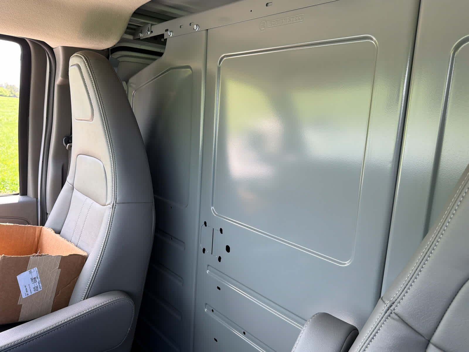 2025 Chevrolet Express Cargo WT
