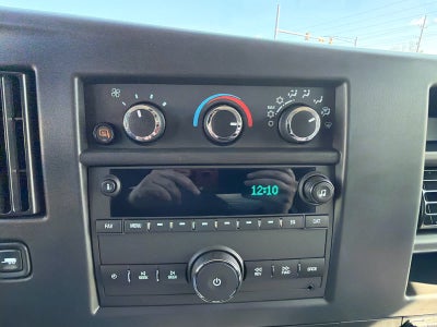 2025 Chevrolet Express Cargo WT