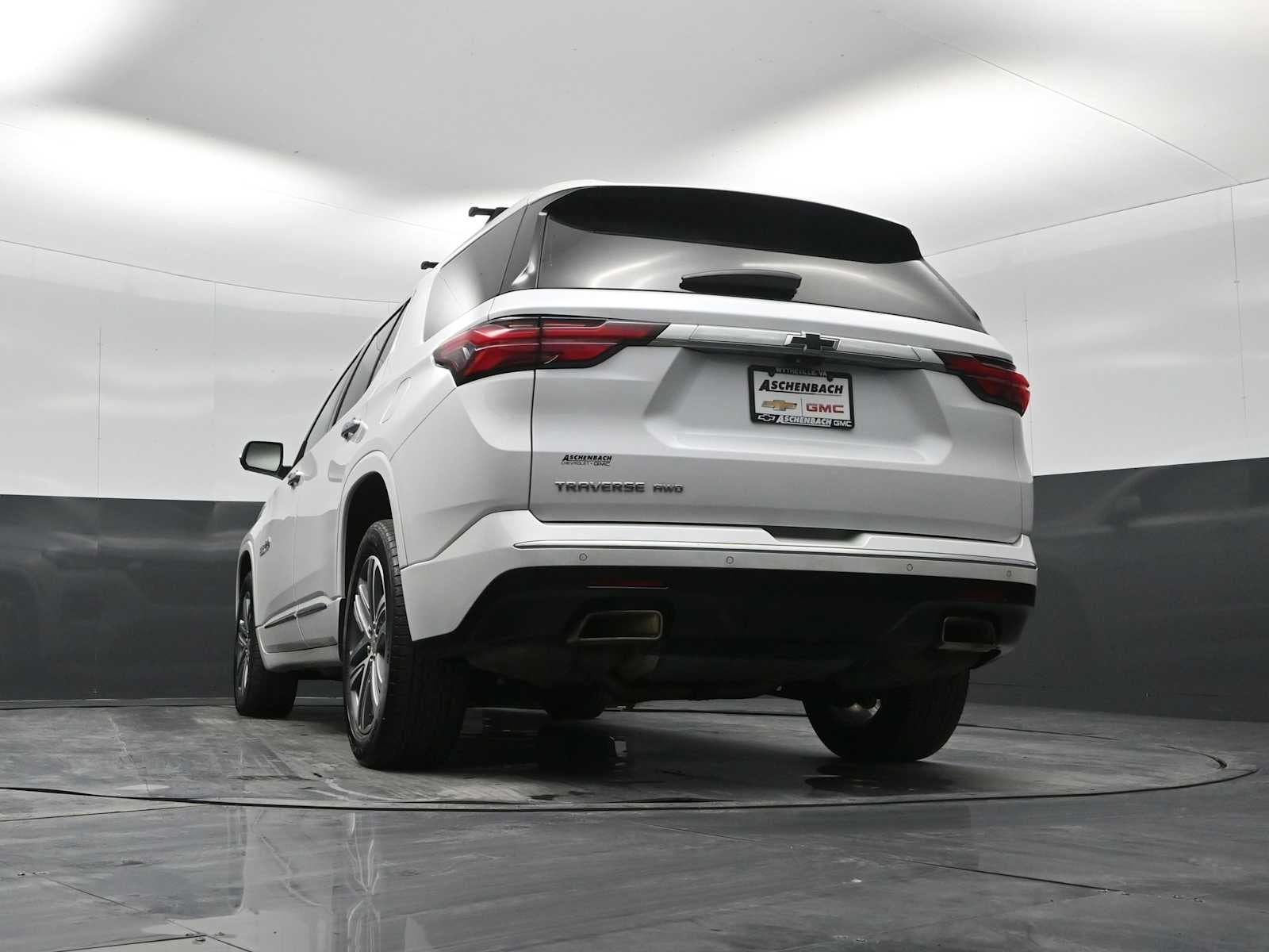 2023 Chevrolet Traverse High Country