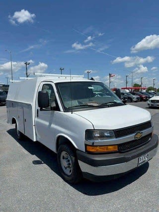 2025 Chevrolet Express Cutaway 3500 1WT