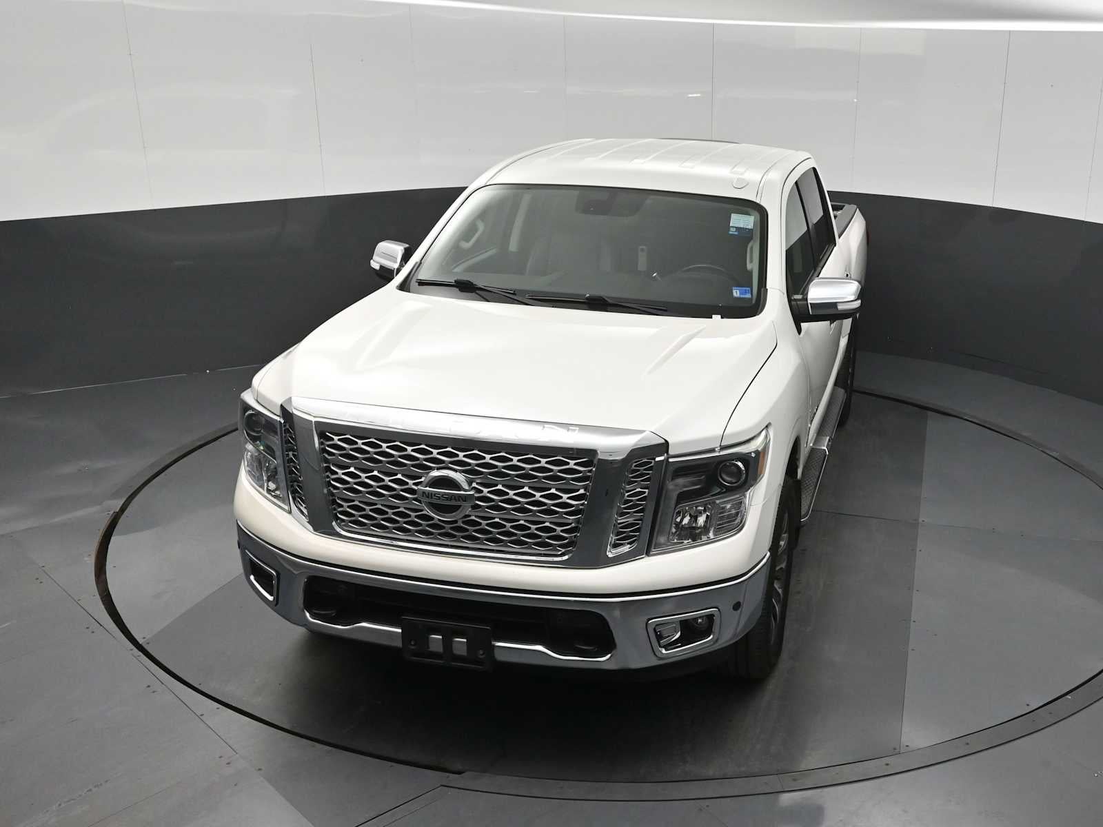2019 Nissan Titan SL