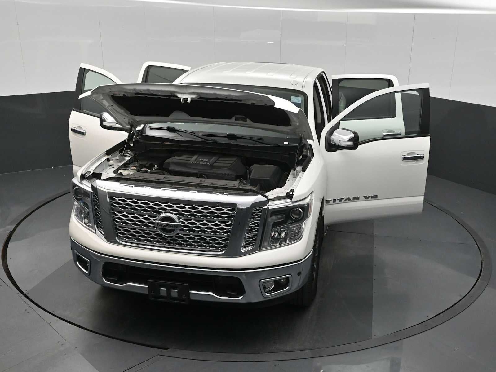 2019 Nissan Titan SL