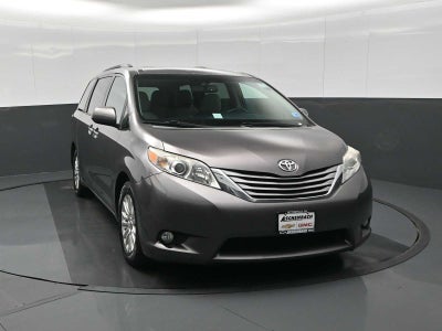 2015 Toyota Sienna XLE