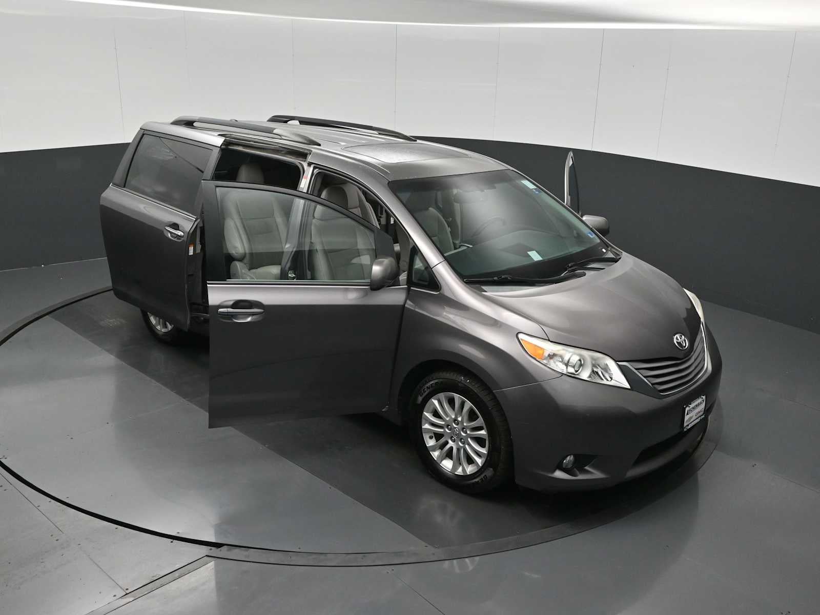 2015 Toyota Sienna XLE