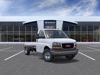 2025 GMC Savana Cutaway 3500 1WT