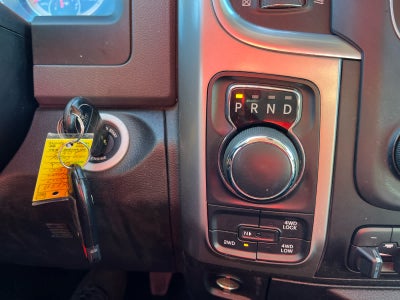 2017 RAM 1500 SLT Quad Cab 4x4 6'4' Box