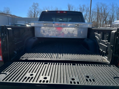 2017 RAM 1500 SLT Quad Cab 4x4 6'4' Box