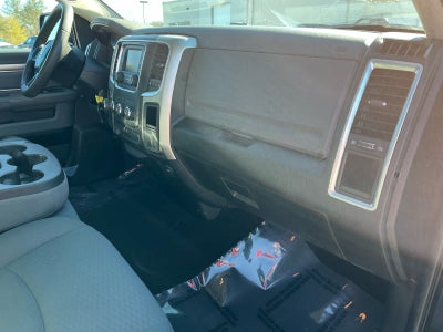 2017 RAM 1500 SLT Quad Cab 4x4 6'4' Box