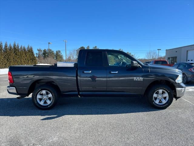 2017 RAM 1500 SLT Quad Cab 4x4 6'4' Box
