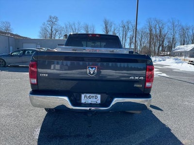 2017 RAM 1500 SLT Quad Cab 4x4 6'4' Box