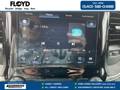 2022 RAM 1500 Laramie Crew Cab 4x4 5'7' Box