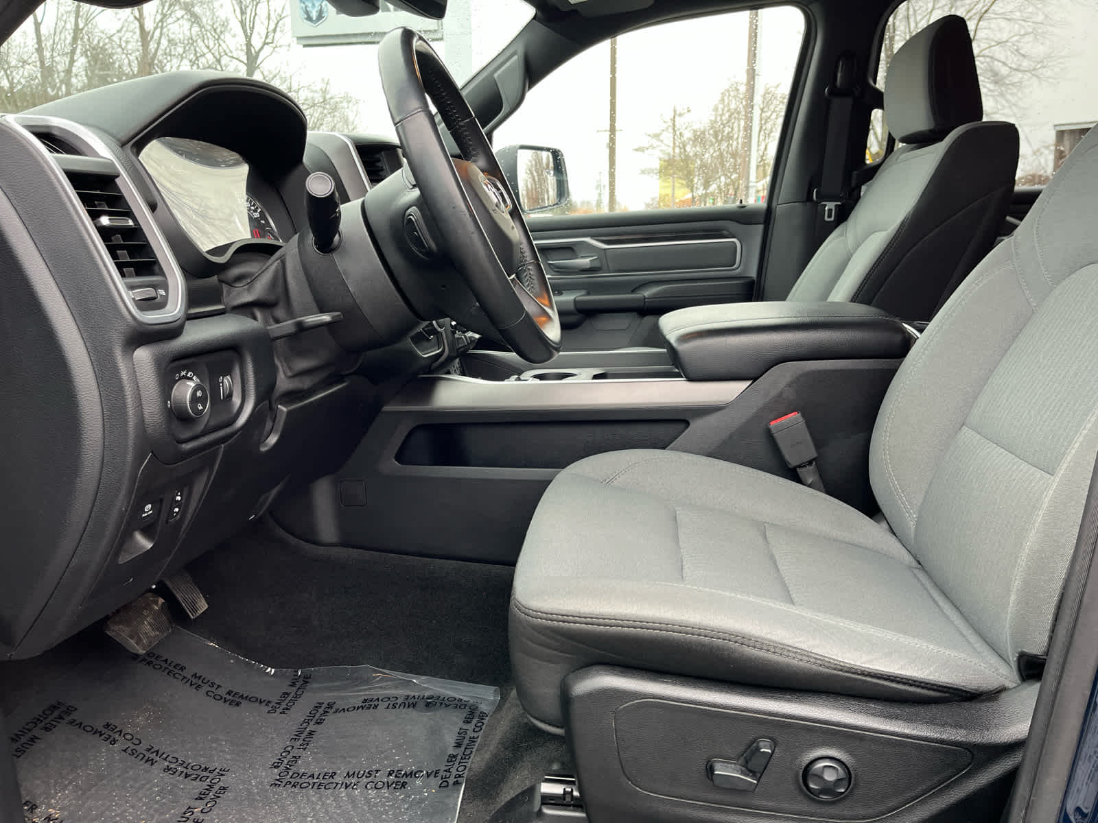 2021 RAM 1500 Big Horn Crew Cab 4x4 6'4' Box