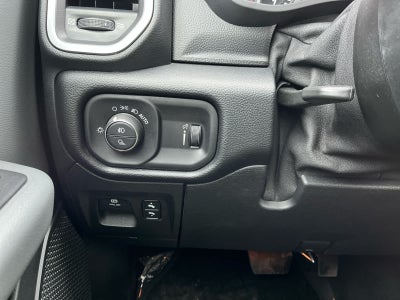 2021 RAM 1500 Big Horn Crew Cab 4x4 6'4' Box