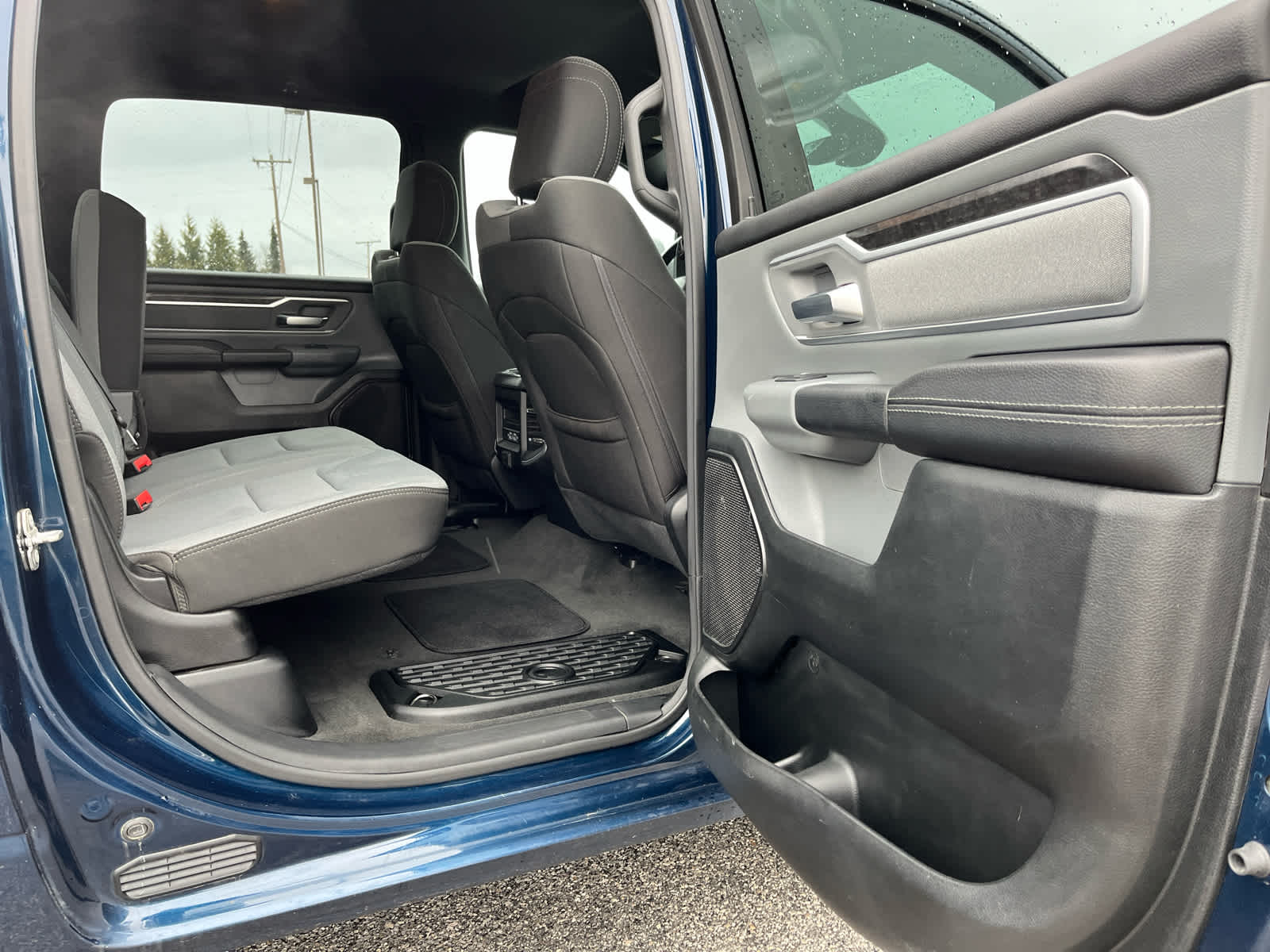 2021 RAM 1500 Big Horn Crew Cab 4x4 6'4' Box