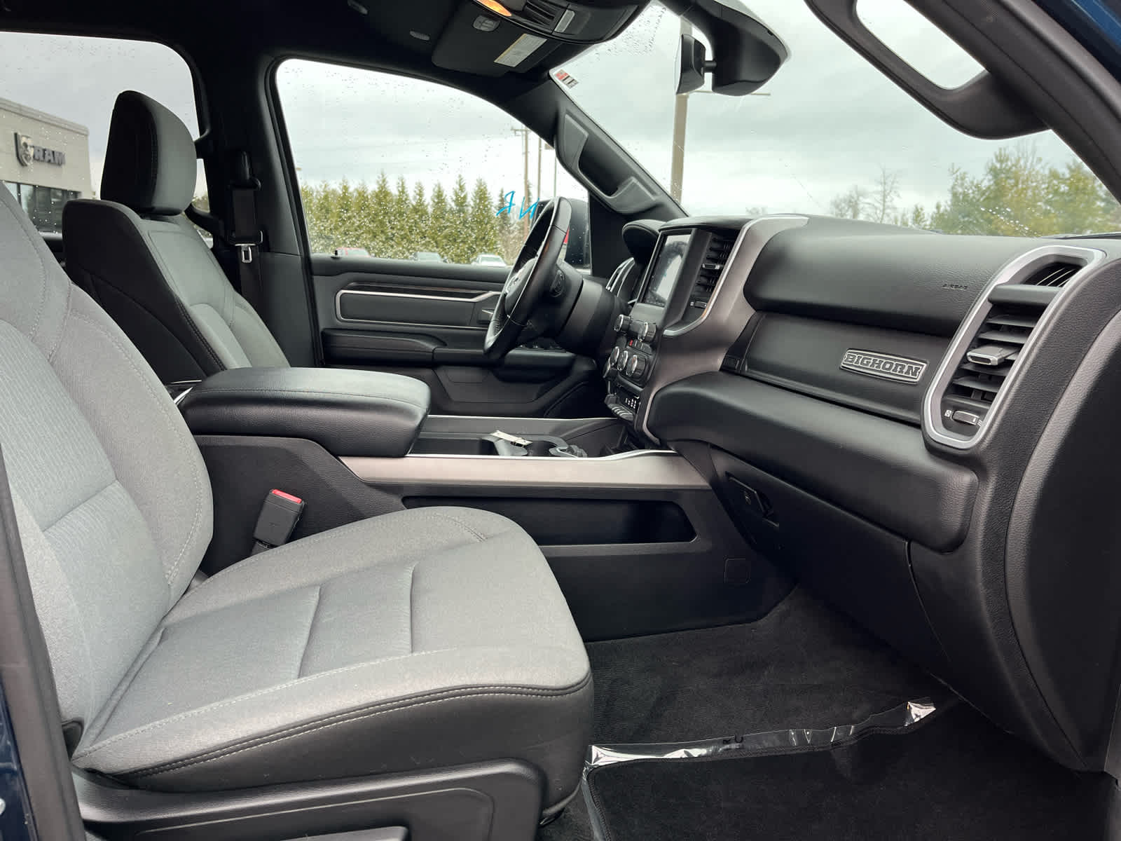 2021 RAM 1500 Big Horn Crew Cab 4x4 6'4' Box