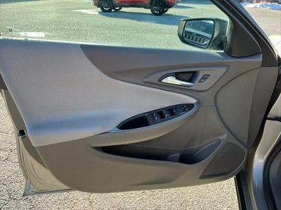 2022 Chevrolet Malibu FWD 1FL