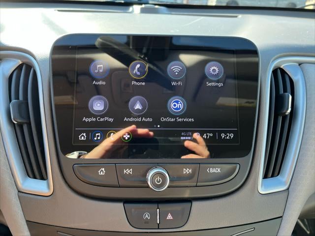 2022 Chevrolet Malibu FWD 1FL