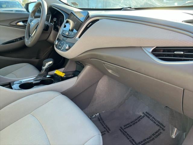 2022 Chevrolet Malibu FWD 1FL