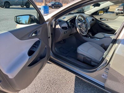 2022 Chevrolet Malibu FWD 1FL