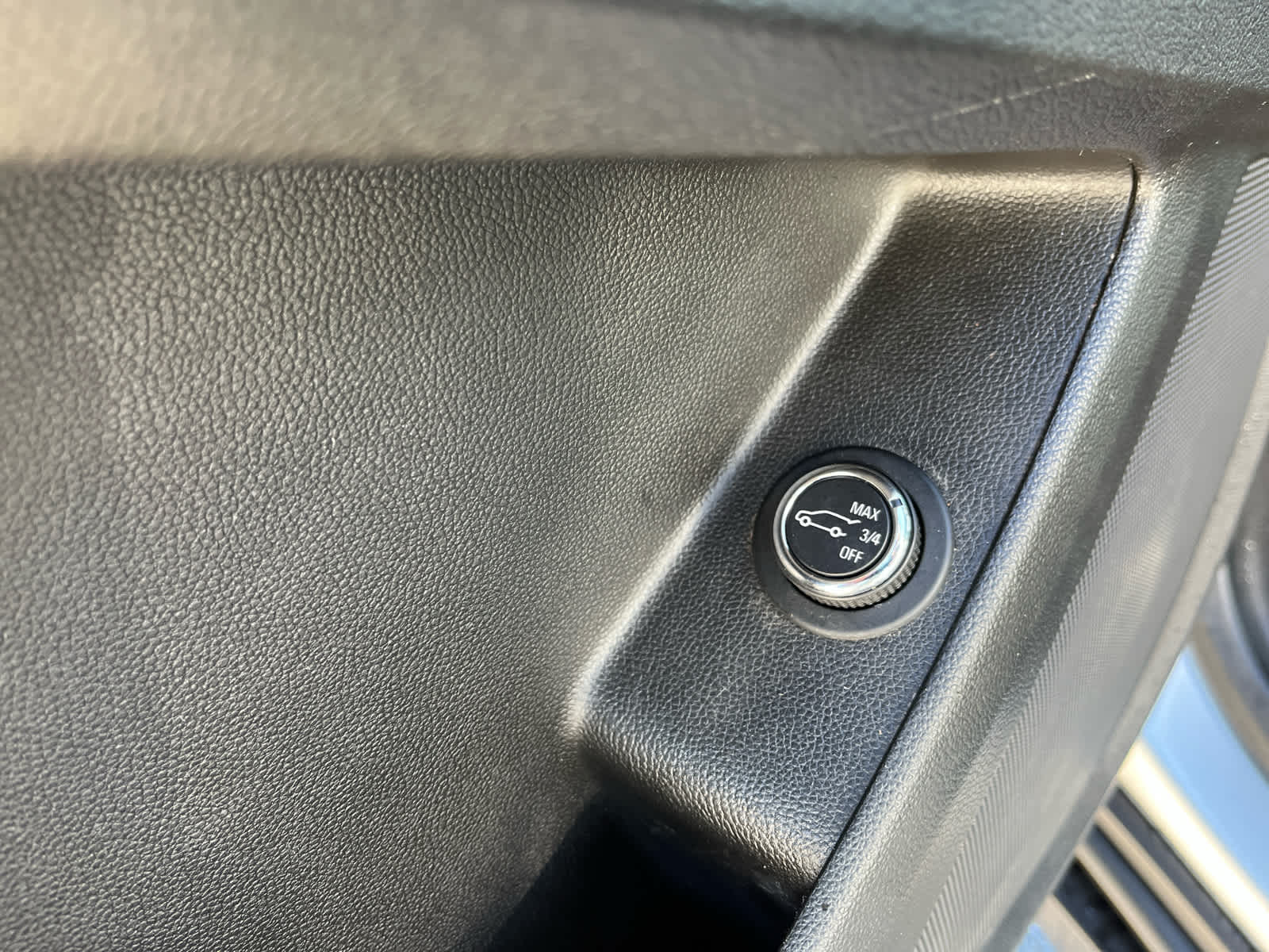 2022 Chevrolet Traverse AWD LT Leather