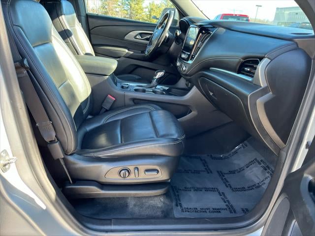 2022 Chevrolet Traverse AWD LT Leather