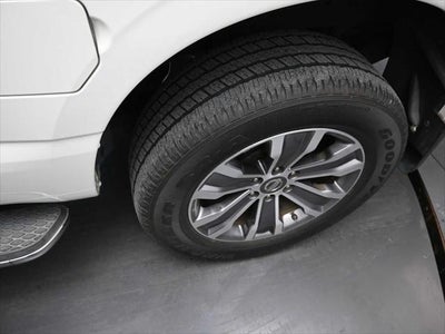 2019 Nissan TITAN SL