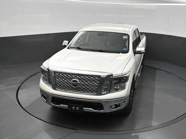 2019 Nissan TITAN SL