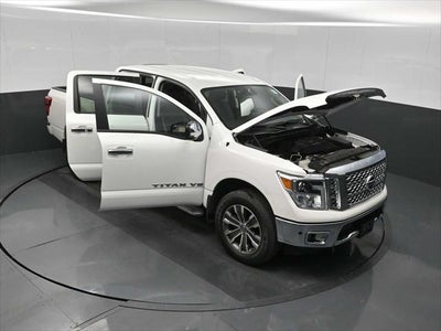 2019 Nissan TITAN SL
