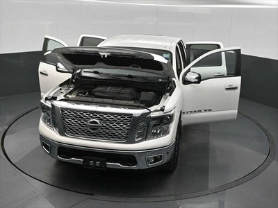 2019 Nissan TITAN SL