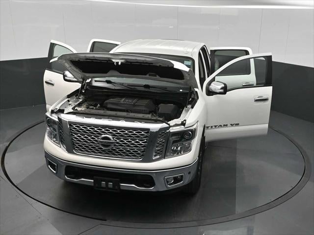 2019 Nissan TITAN SL