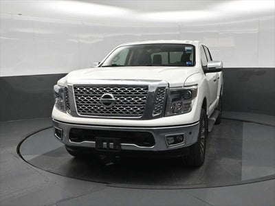 2019 Nissan TITAN SL