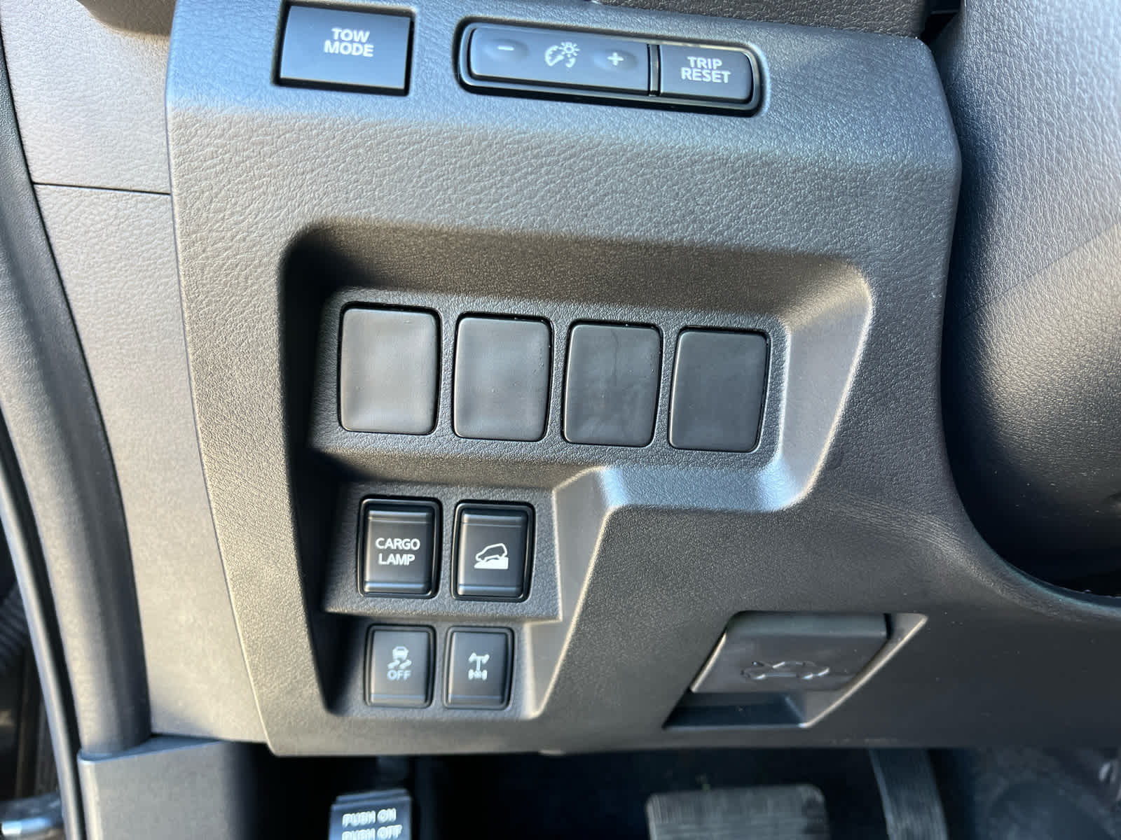 2024 Nissan Frontier Crew Cab PRO-4X 4x4