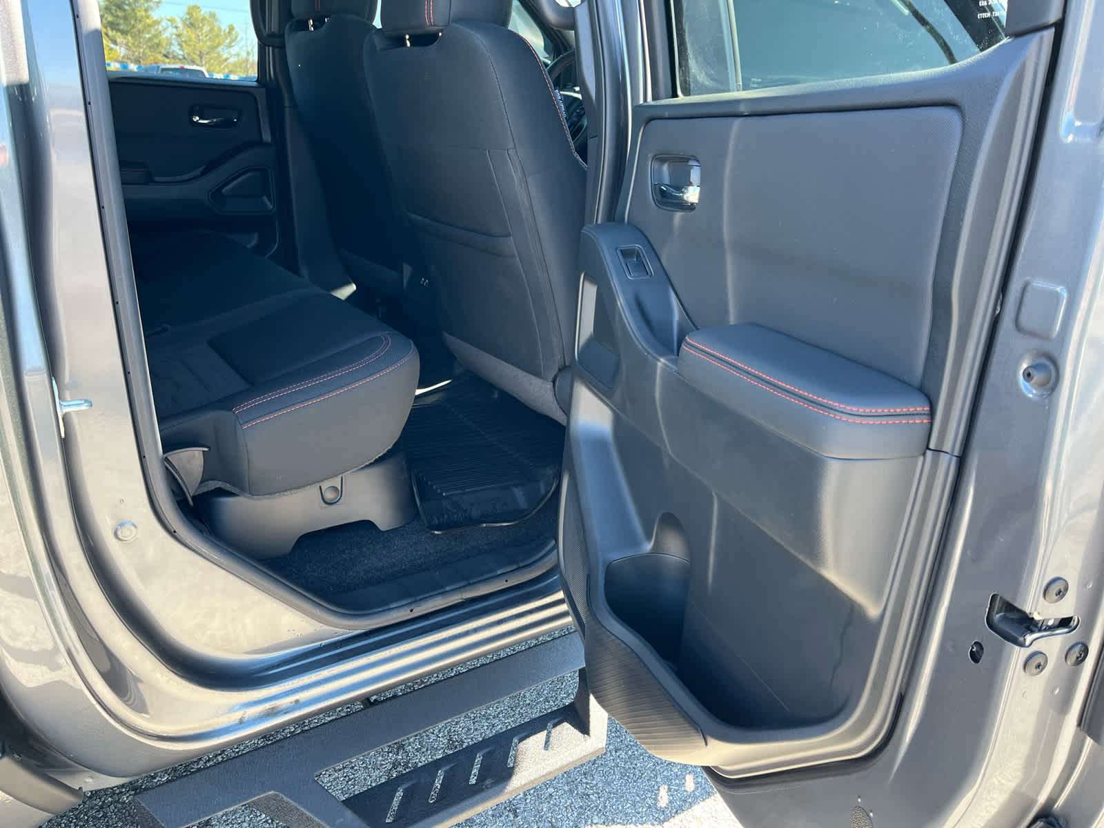 2024 Nissan Frontier Crew Cab PRO-4X 4x4