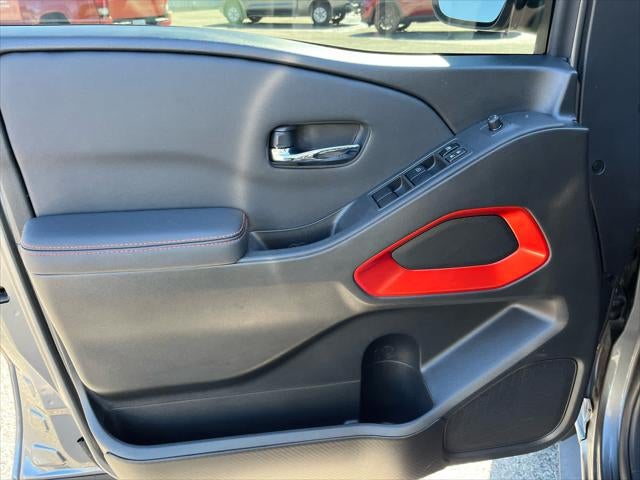 2024 Nissan Frontier Crew Cab PRO-4X 4x4