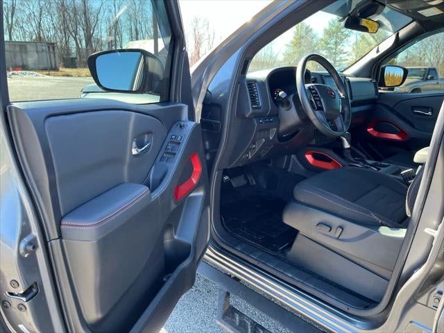 2024 Nissan Frontier Crew Cab PRO-4X 4x4