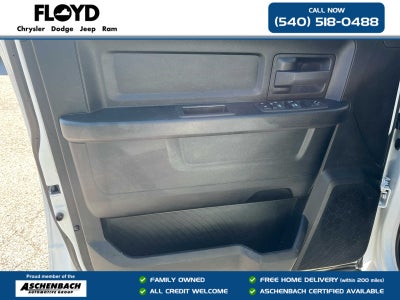 2022 RAM 1500 Classic Tradesman Crew Cab 4x4 5'7' Box