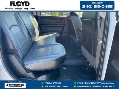 2022 RAM 1500 Classic Tradesman Crew Cab 4x4 5'7' Box